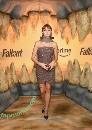 Ella Purnell / GRAYLINGPURNELL / ella_purnell nude photo #0994