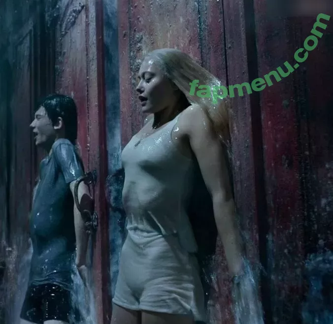 Ella Purnell nude photo #0304 (GRAYLINGPURNELL / ella_purnell)