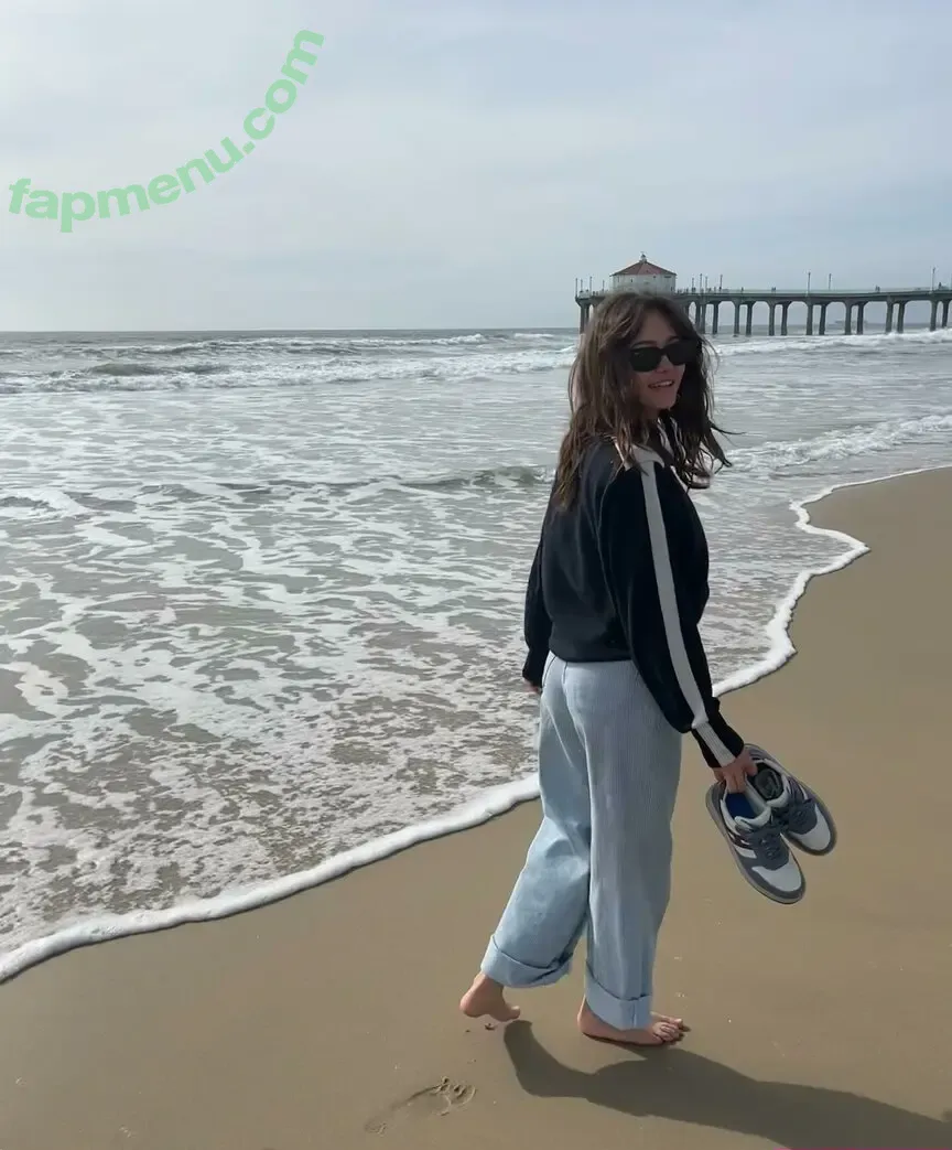 Ella Purnell nude photo #0820 (GRAYLINGPURNELL / ella_purnell)