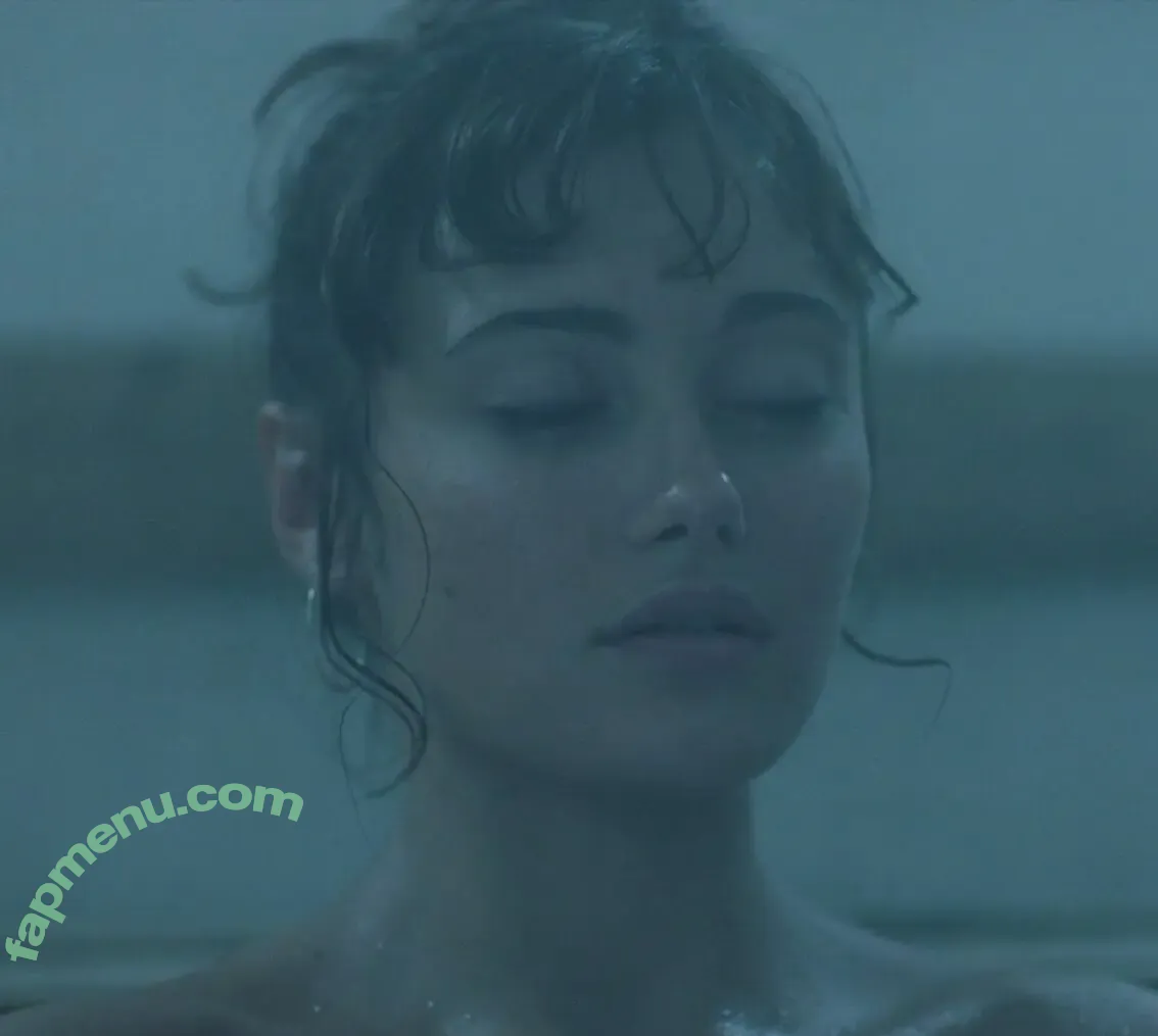 Ella Purnell nude photo #0933 (GRAYLINGPURNELL / ella_purnell)