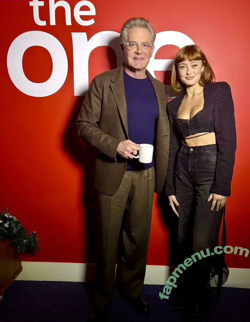 Ella Purnell nude photo #0989 (GRAYLINGPURNELL / ella_purnell)