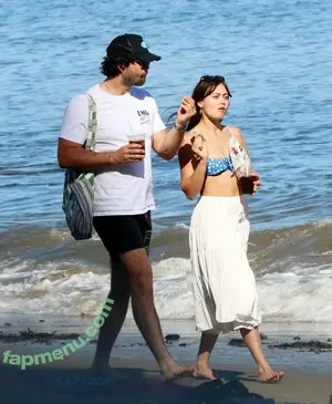 Ella Purnell / GRAYLINGPURNELL / ella_purnell nude photo #1070