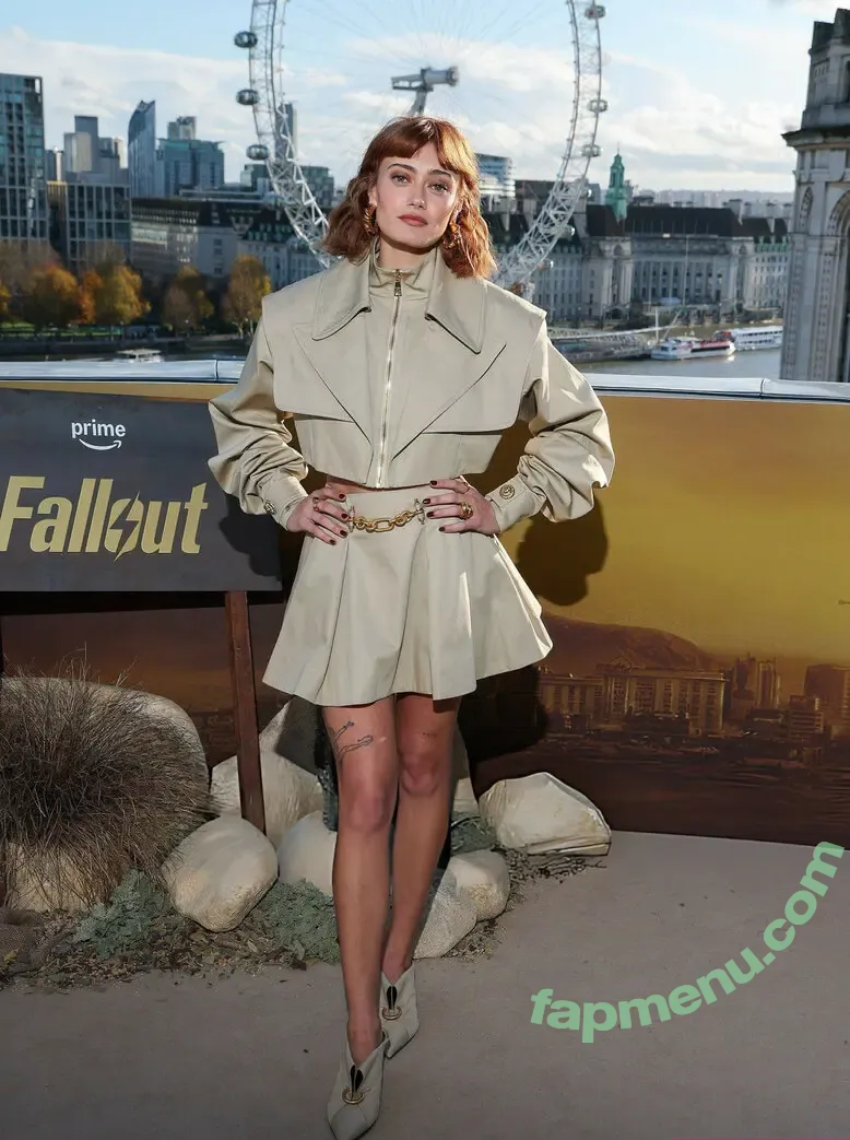 Ella Purnell nude photo #1004 (GRAYLINGPURNELL / ella_purnell)