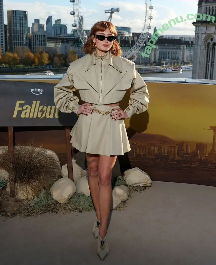 Ella Purnell nude photo #1007 (GRAYLINGPURNELL / ella_purnell)