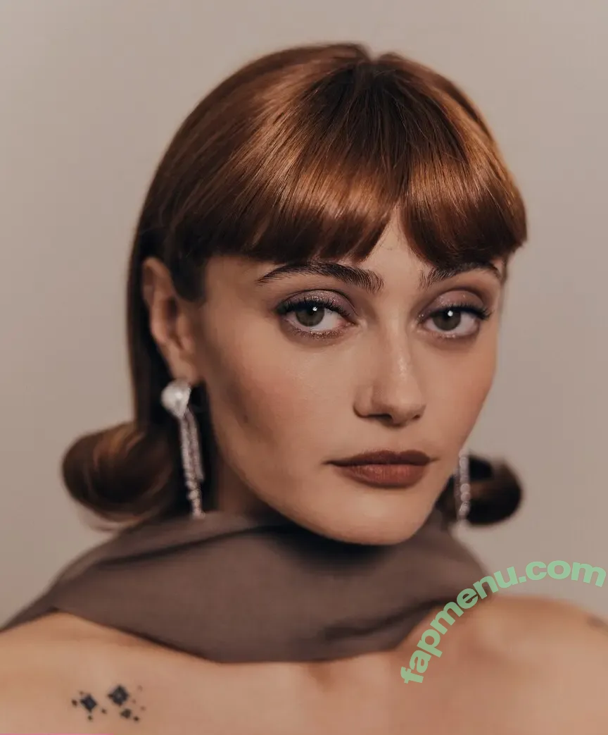 Ella Purnell nude photo #1032 (GRAYLINGPURNELL / ella_purnell)