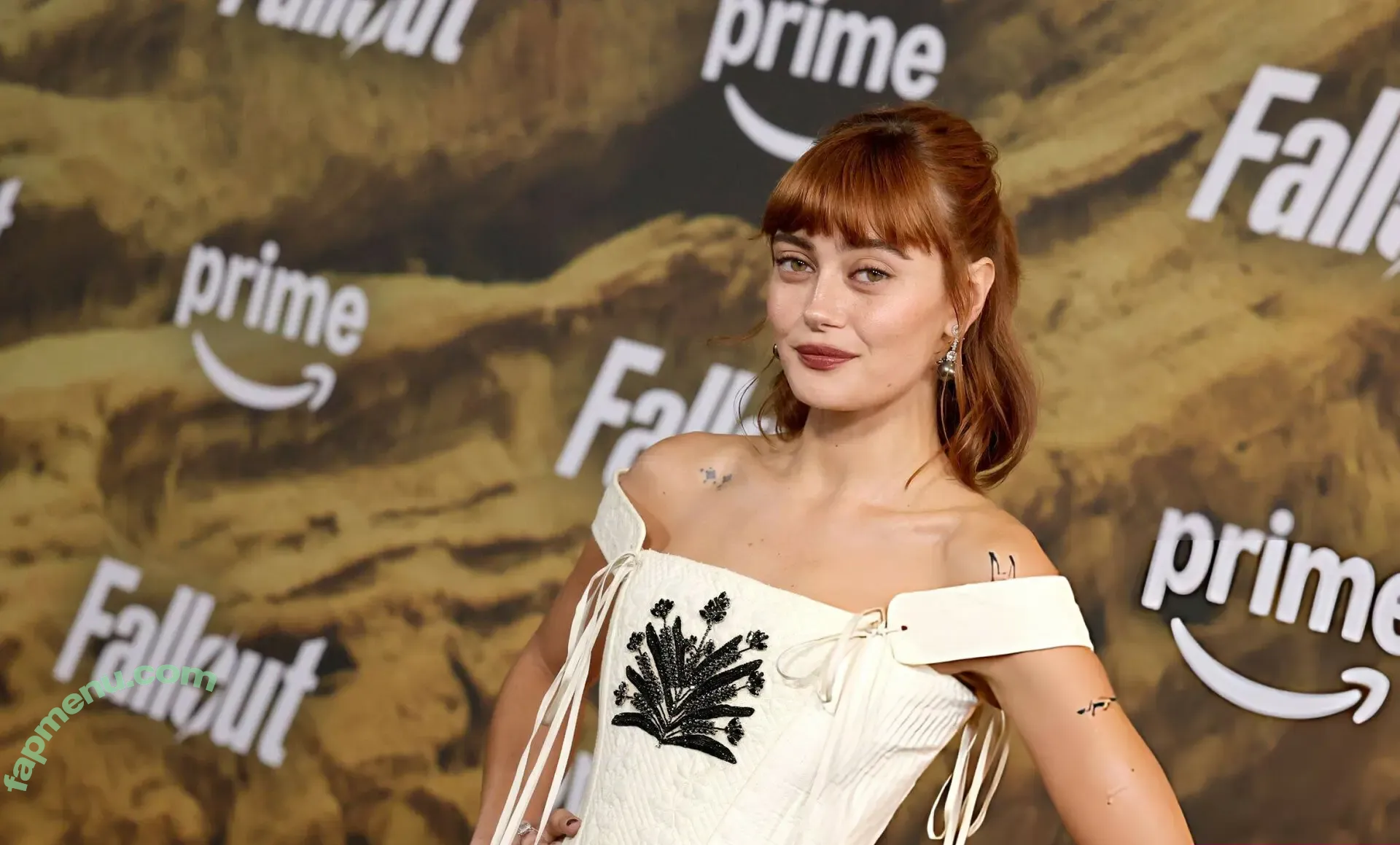 Ella Purnell nude photo #1043 (GRAYLINGPURNELL / ella_purnell)