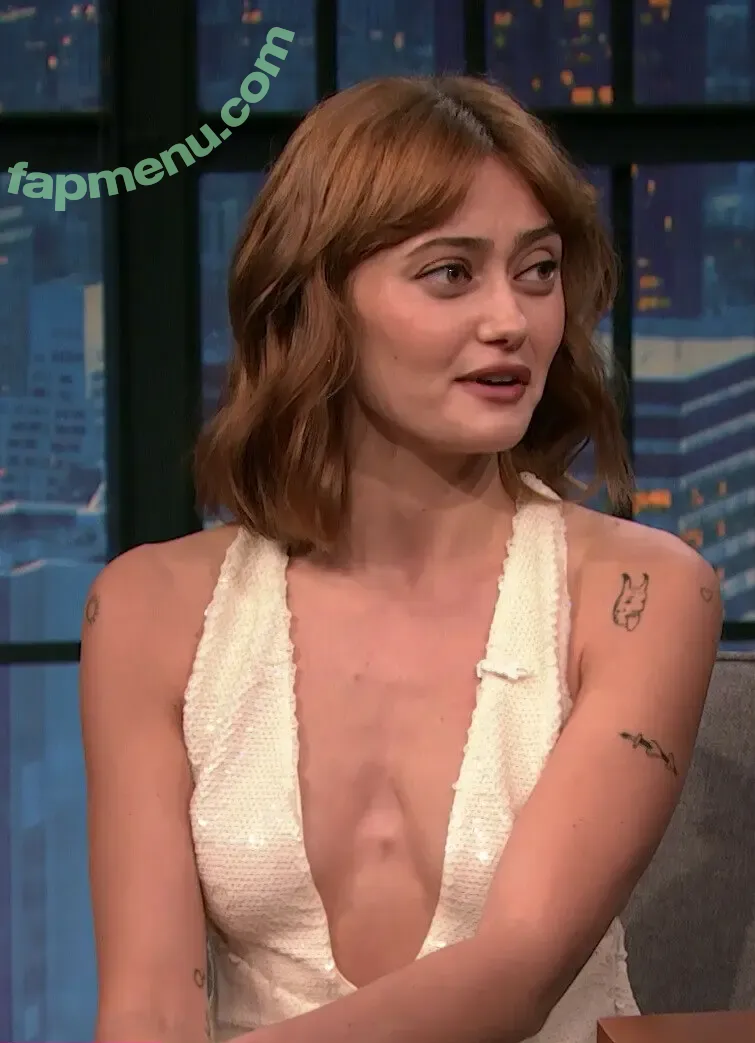Ella Purnell nude photo #1079 (GRAYLINGPURNELL / ella_purnell)