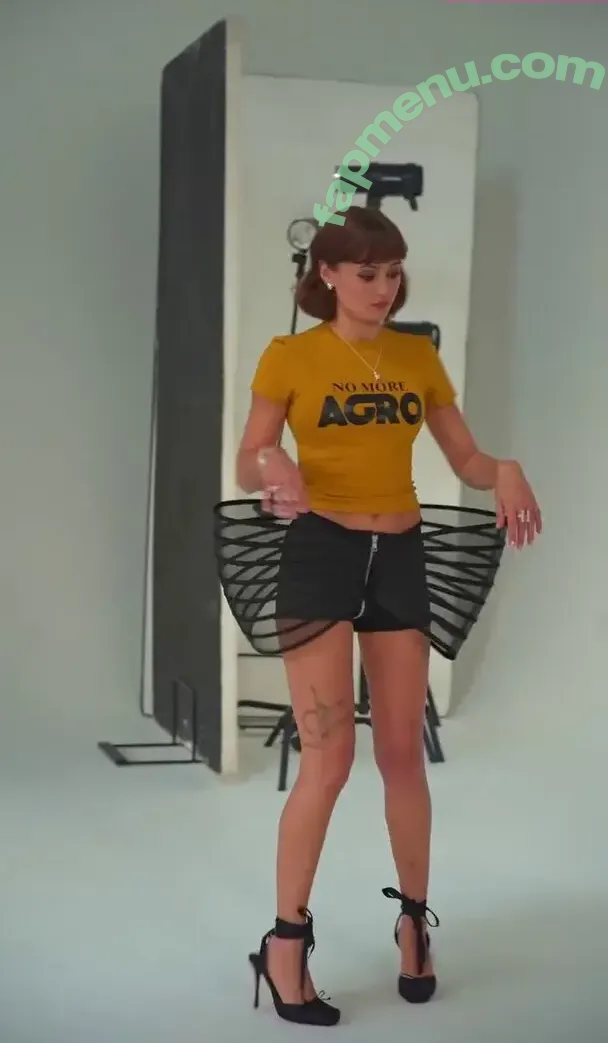 Ella Purnell nude photo #1090 (GRAYLINGPURNELL / ella_purnell)