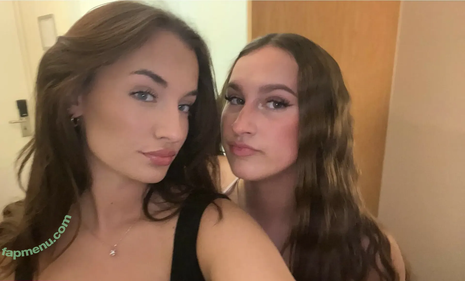 Ella Read nude photo #0003 (bella540904 / ella_readx)