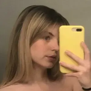 Ella Schnoor / E11sn0r3 / Ellaleigh / Smooshmepls / ellakatherineschnoor nude photo #0005