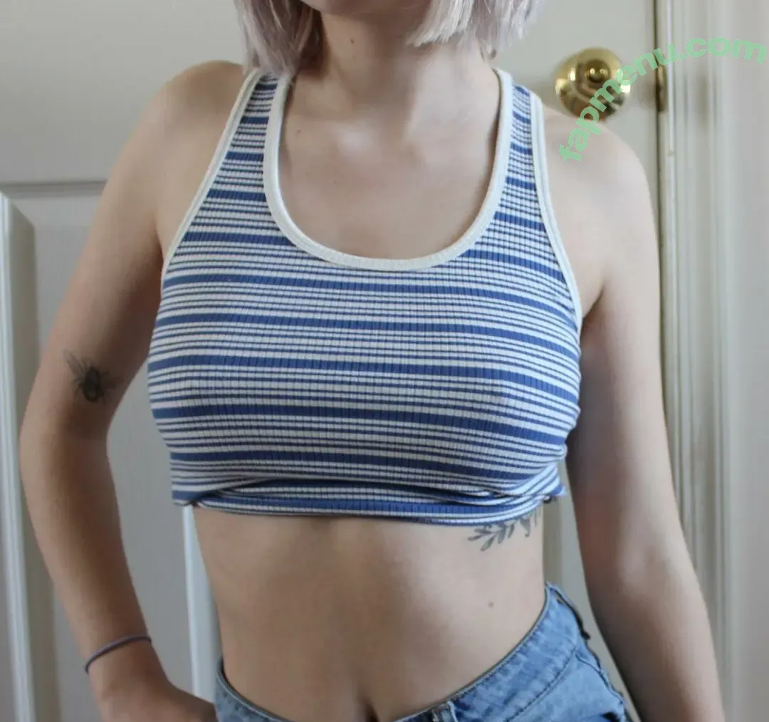 Ella Schnoor nude photo #0010 (E11sn0r3 / Ellaleigh / Smooshmepls / ellakatherineschnoor)