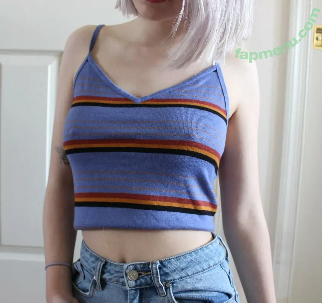 Ella Schnoor nude photo #0018 (E11sn0r3 / Ellaleigh / Smooshmepls / ellakatherineschnoor)