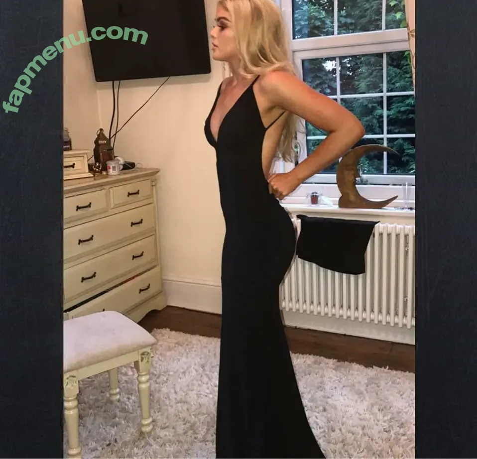 Ella Standring nude photo #0001 (ellastandring)