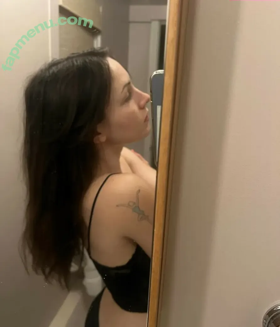 Ella Woolsey nude photo #0050 (ellawoolseyy)