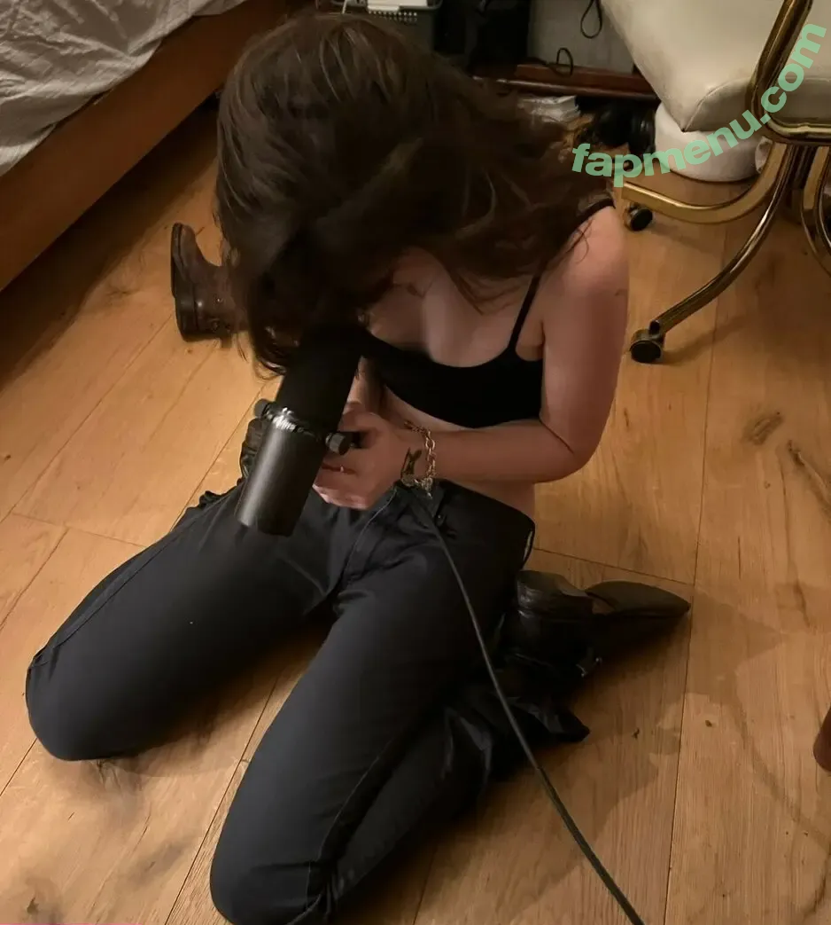 Ella Woolsey nude photo #0055 (ellawoolseyy)