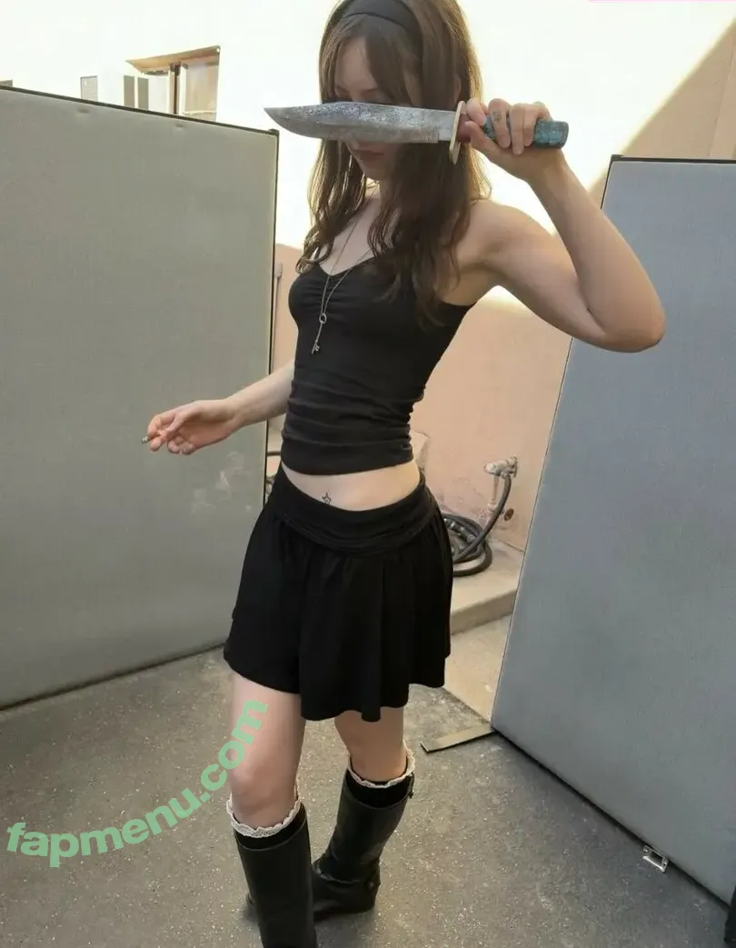 Ella Woolsey nude photo #0070 (ellawoolseyy)