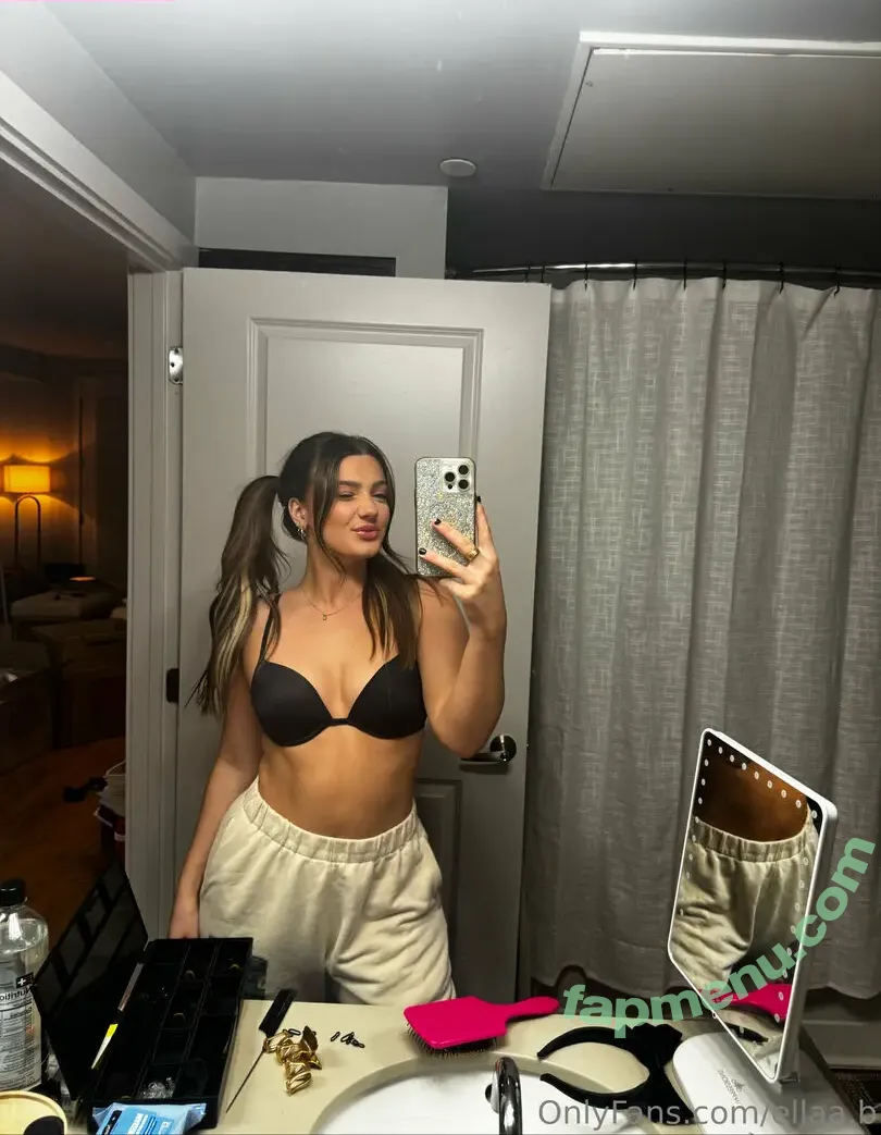 ellaa.b nude photo #0021 (ellaa.b)