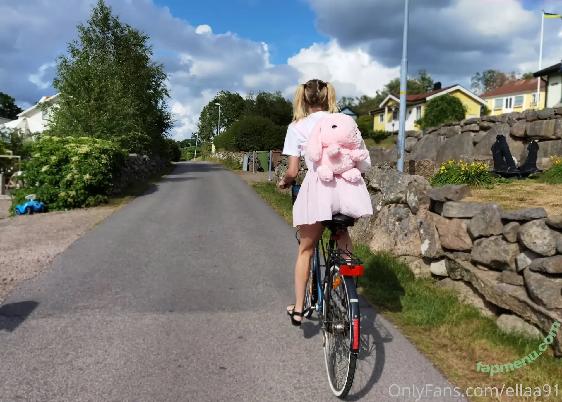 Ellaa91 nude photo #0862 (ellaa.91)