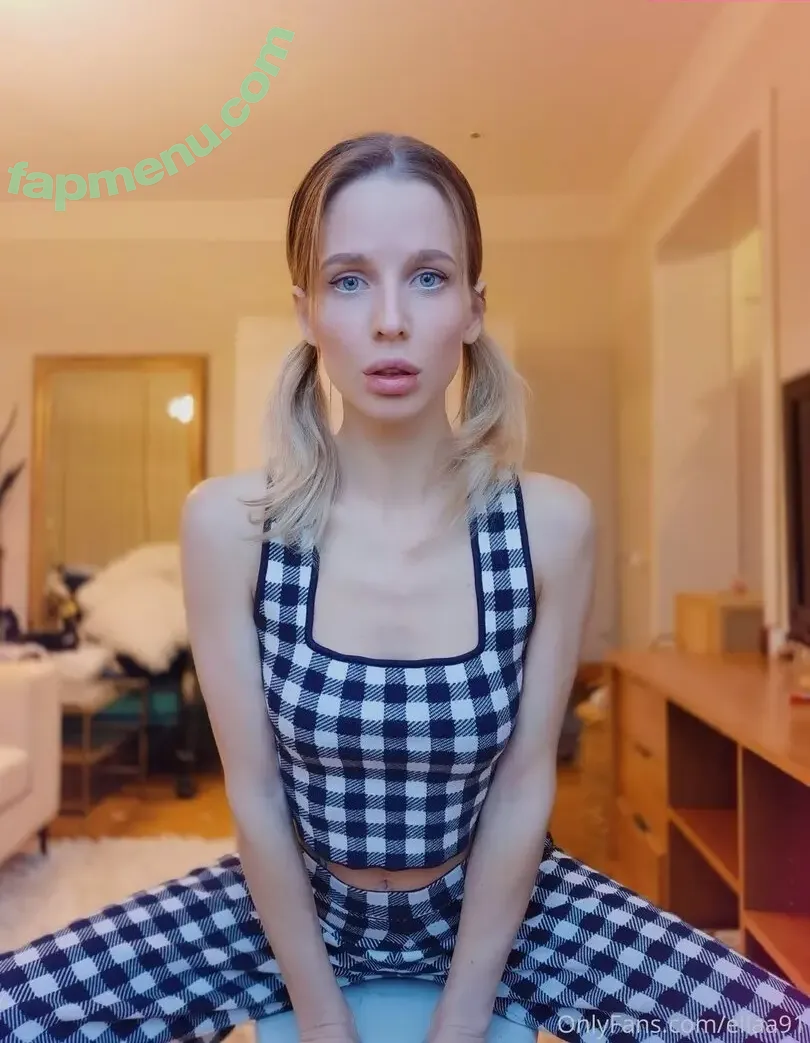 Ellaa91 nude photo #0942 (ellaa.91)