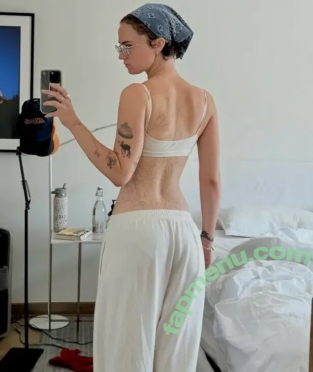 ellaemhoff nude photo #0051 (ellaemhoff)