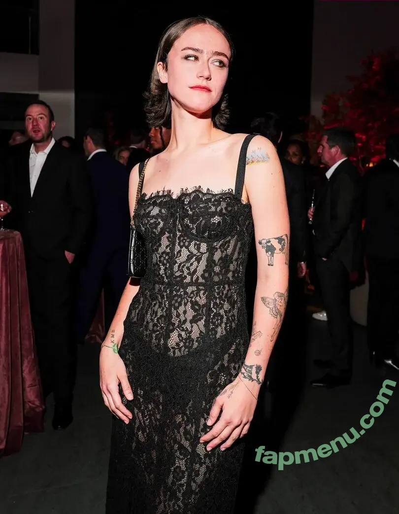 ellaemhoff nude photo #0056 (ellaemhoff)