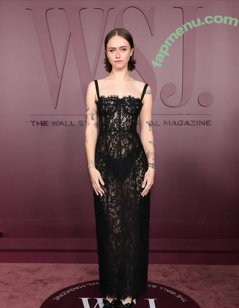 ellaemhoff nude photo #0059 (ellaemhoff)