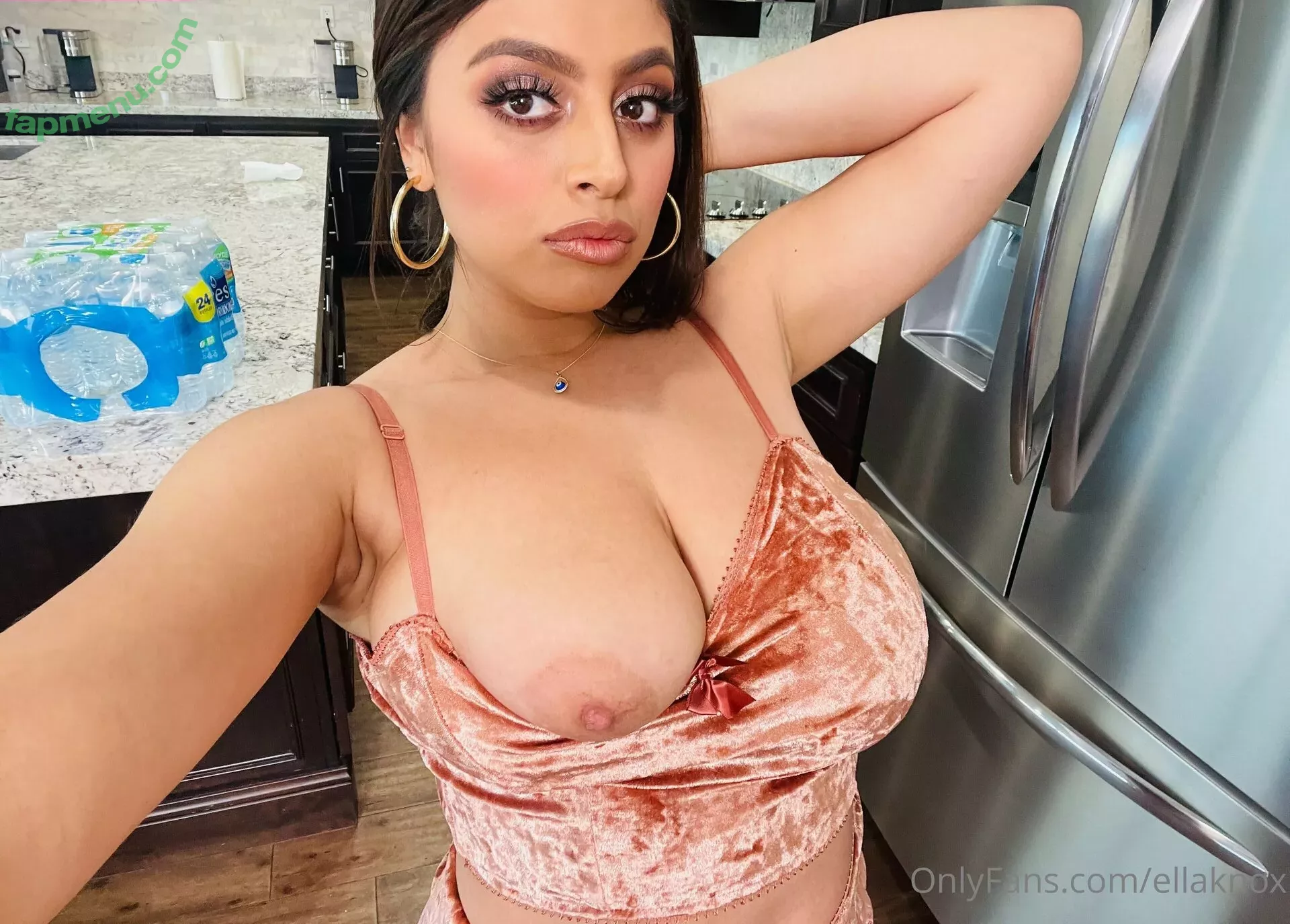 ellaknox nude photo #0040 (ellaknox_oficiall)