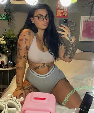  nude photo #0009