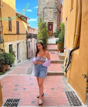 Elle Aferiat / elleaferiat nude photo #0017