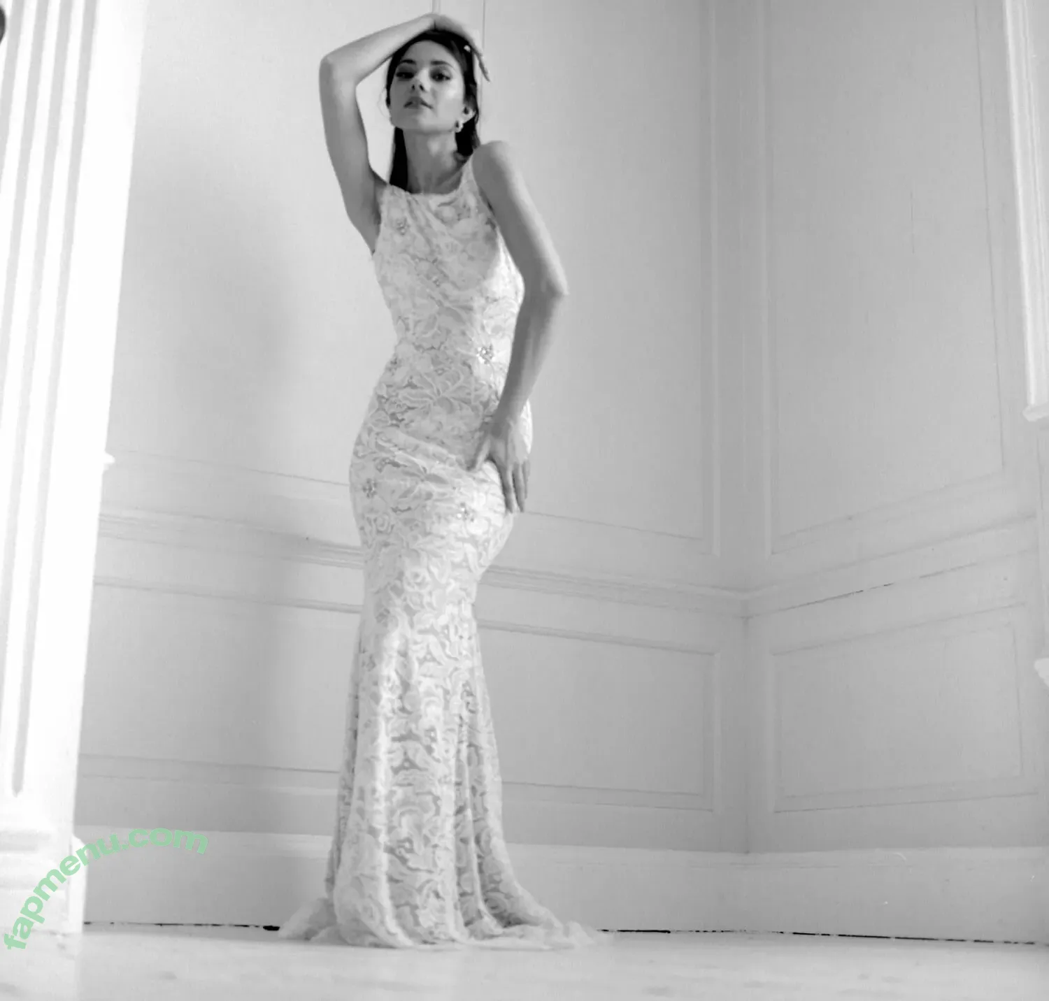 Elle Baldwinson nude photo #0108 (ellebaldwinson / ellebee1329)