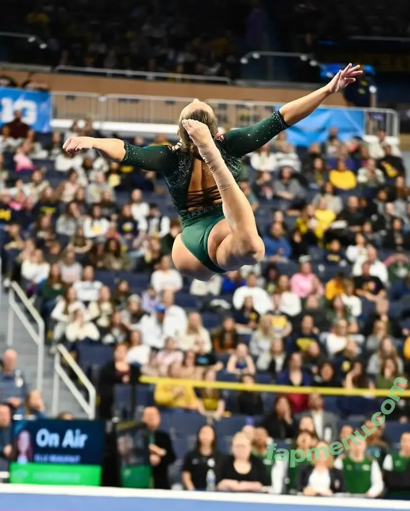 Elle Beaufait nude photo #0008 (ellebeaufait_)