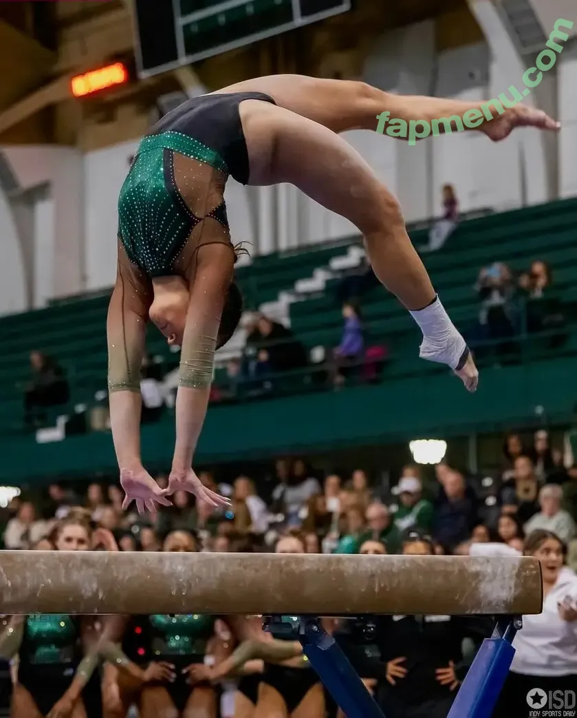 Elle Beaufait nude photo #0009 (ellebeaufait_)