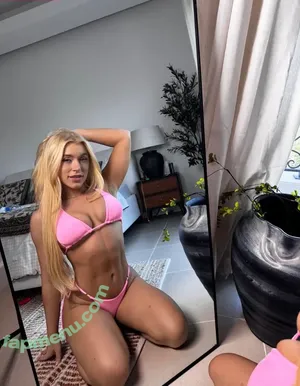 Elle Brooke / ellebrookeuk nude photo #0013