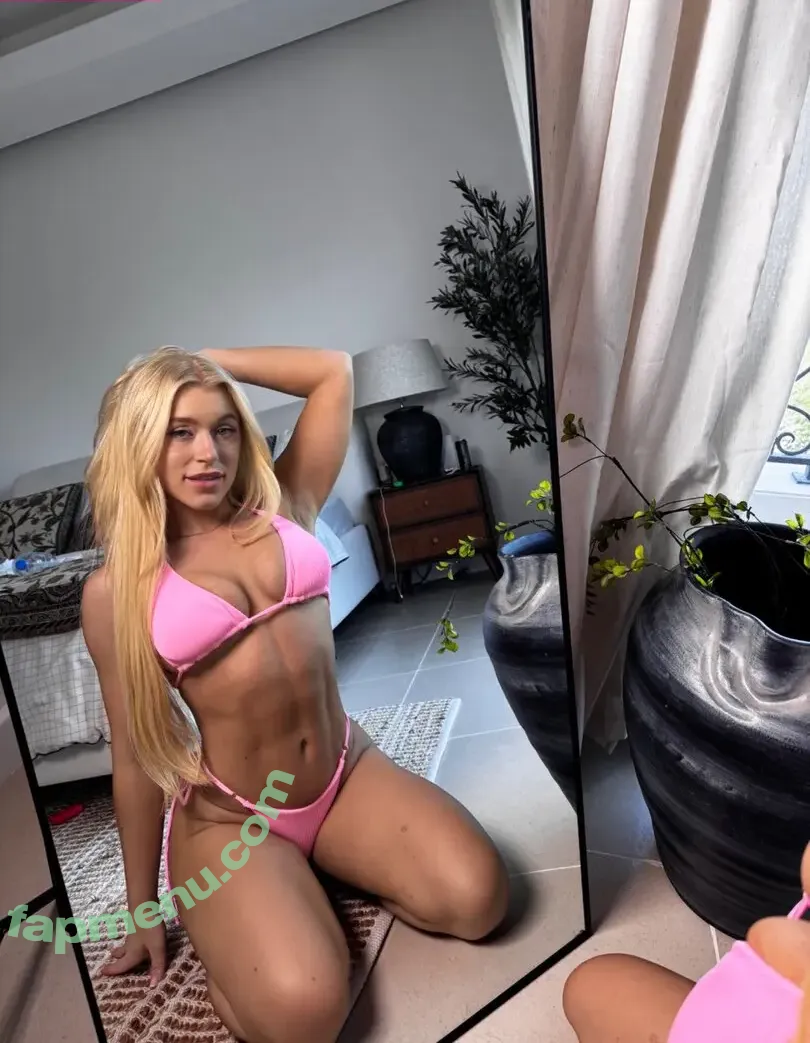 Elle Brooke nude photo #0013 (ellebrookeuk)