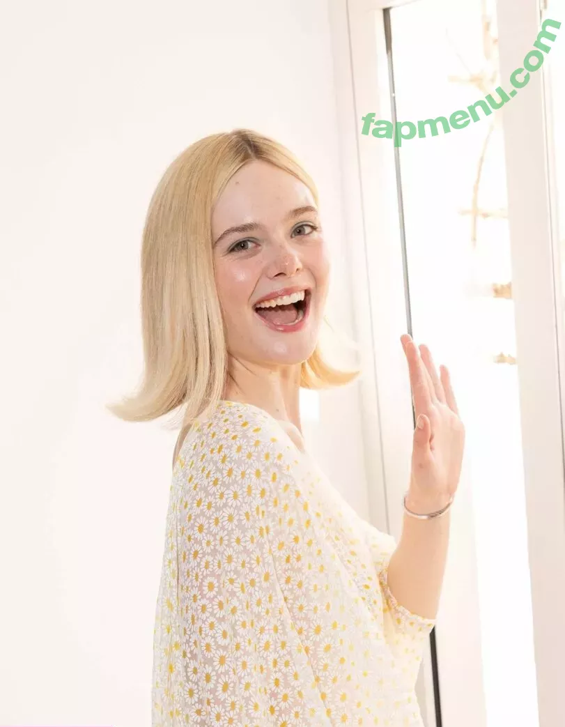 Elle Fanning nude photo #2253 (ellefanning)