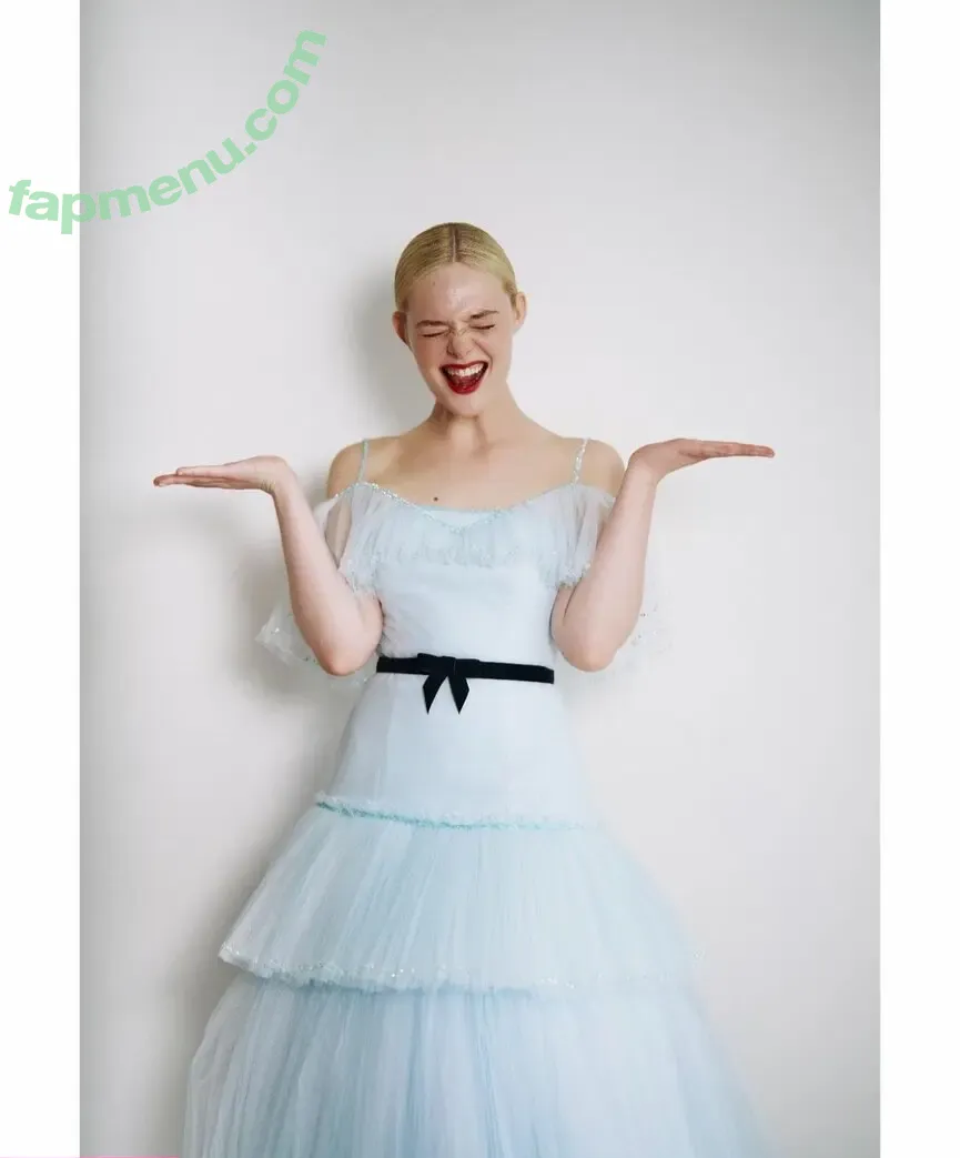 Elle Fanning nude photo #2981 (ellefanning)