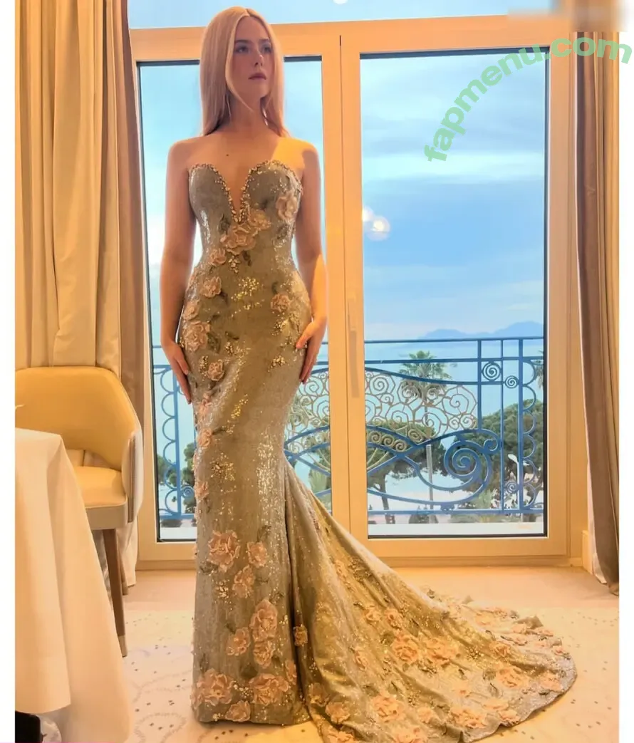 Elle Fanning nude photo #2984 (ellefanning)