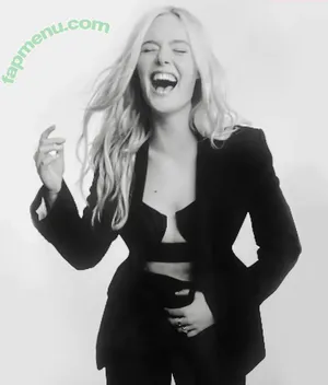 Elle Fanning / ellefanning nude photo #3132