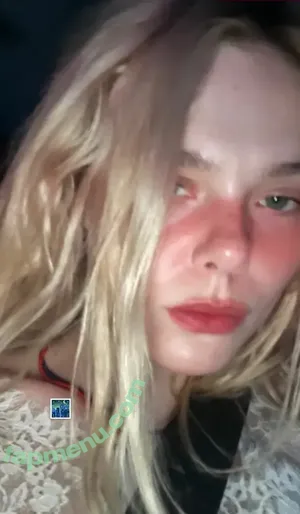 Elle Fanning / ellefanning nude photo #3213