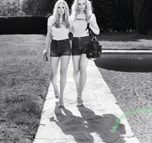 Elle Fanning / ellefanning nude photo #3222