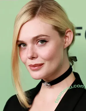 Elle Fanning / ellefanning nude photo #3241
