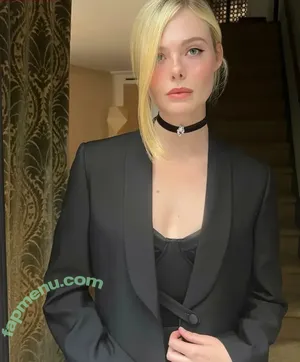 Elle Fanning / ellefanning nude photo #3245