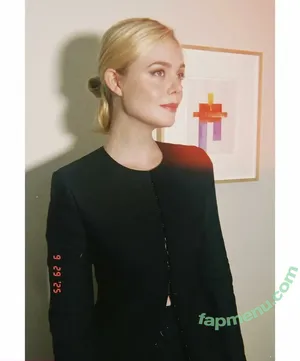 Elle Fanning / ellefanning nude photo #3299