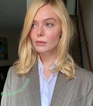 Elle Fanning / ellefanning nude photo #3303