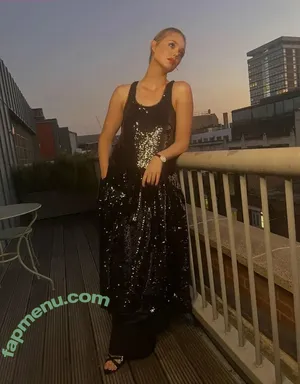 Elle Fanning / ellefanning nude photo #3369