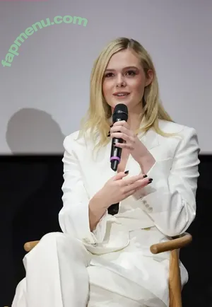 Elle Fanning / ellefanning nude photo #3389