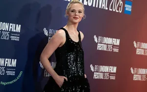 Elle Fanning / ellefanning nude photo #3404