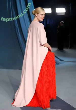 Elle Fanning / ellefanning nude photo #3453