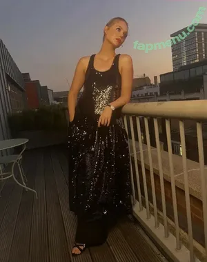 Elle Fanning / ellefanning nude photo #3463