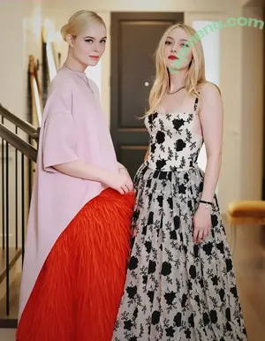 Elle Fanning / ellefanning nude photo #3472